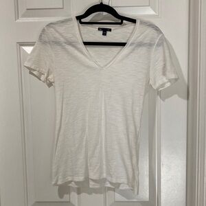 V-neck cotton shirt